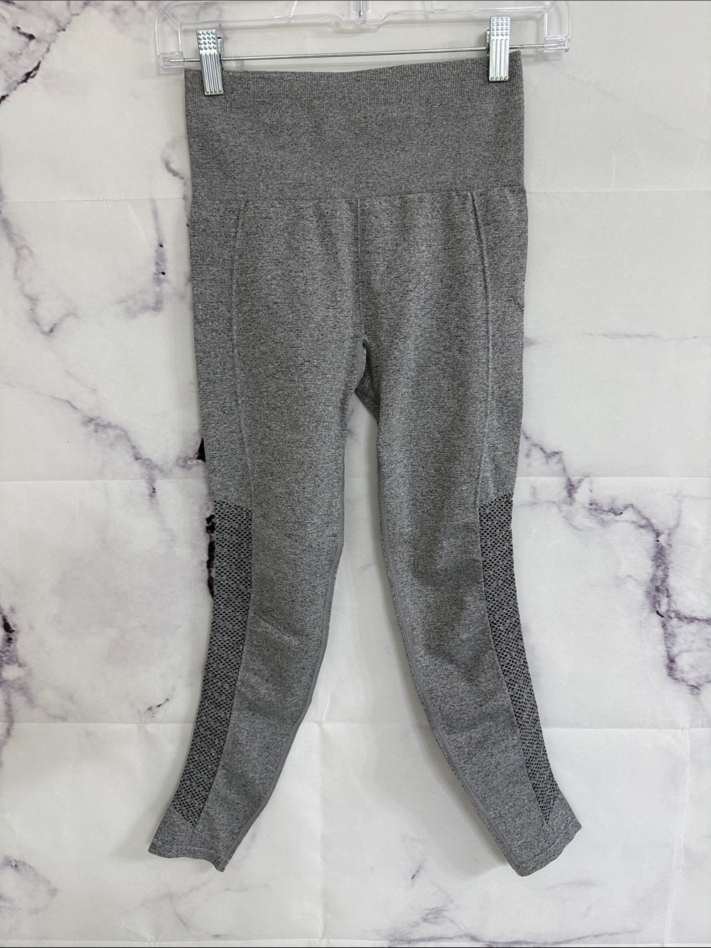 Fabletics Sync high waisted perforated 7/8 Heather Gray leggings size XS